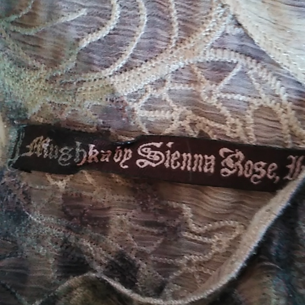 Sienna Rose Top - Picture 9 of 10